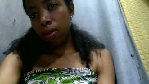 Snapshot of prisca880319 chatting on May 2026 04:28:01 AM prisca880319 online show from May 2026 04:28:01 AM