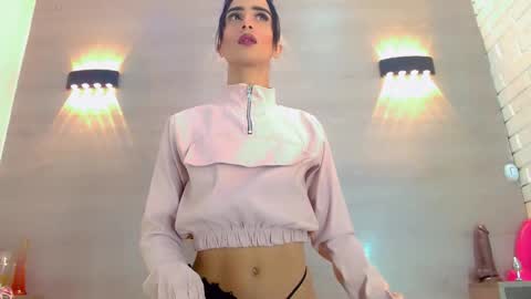 Snapshot of priscilarainbow chatting on October 2025 04:13:02 AM priscilarainbow online show from October 2025 04:13:02 AM