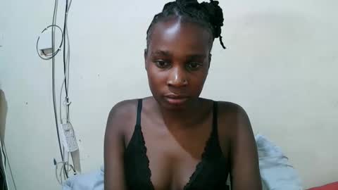 Snapshot of pritty_amber chatting on April 2026 05:55:01 PM pritty_amber online show from April 2026 05:55:01 PM