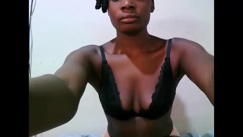 Snapshot of pritty_amber chatting on April 2026 06:33:01 AM pritty_amber online show from April 2026 06:33:01 AM