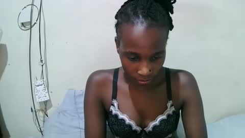 pritty_amber online show from April 2026 02:38:02 AM