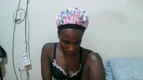 pritty_amber online show from April 2026 09:04:01 AM