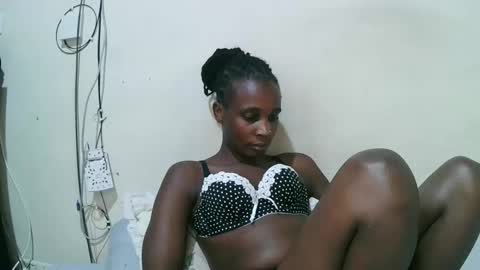 pritty_amber online show from May 2026 08:16:01 PM