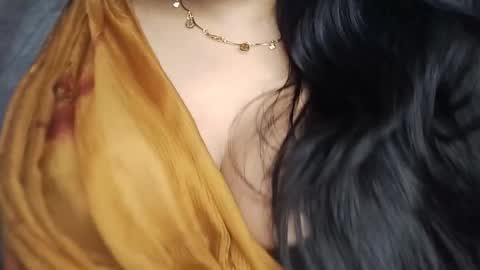 priyu_ online show from January 2026 02:27:01 AM