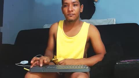 Grande y Gruesa online show from March 2026 07:44:01 AM