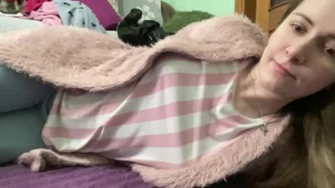 proud sweet 21 online show from October 2025 10:10:01 PM