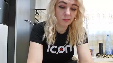 Pryncess sweety online show from November 2025 08:35:01 AM