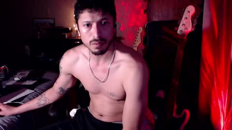 Snapshot of psilocipher chatting on January 2025 09:23:01 AM Sk8wave online show from January 2025 09:23:01 AM