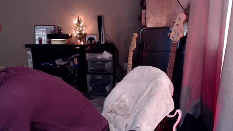 Snapshot of psilocipher chatting on February 2025 08:38:02 PM Sk8wave online show from February 2025 08:38:02 PM