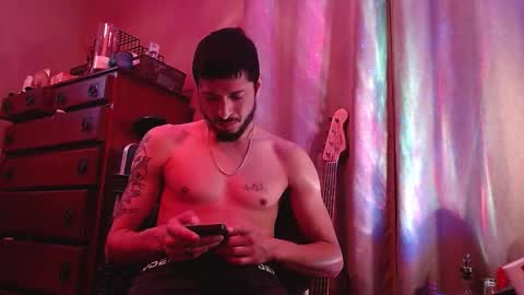 Snapshot of psilocipher chatting on October 2025 10:25:01 AM Sk8wave online show from October 2025 10:25:01 AM