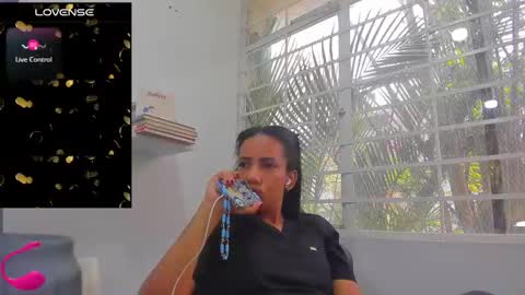 Snapshot of psique_naughty2 chatting on February 2025 06:26:01 PM psique_naughty2 online show from February 2025 06:26:01 PM