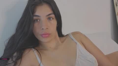 Katerine online show from November 2025 04:07:01 PM