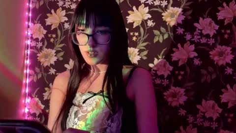 Snapshot of psycho_dreams chatting on October 2025 09:48:02 PM psycho dreams online show from October 2025 09:48:02 PM