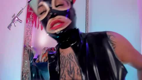 Snapshot of psychodoll_11 chatting on May 2026 03:52:01 PM psycodoll online show from May 2026 03:52:01 PM