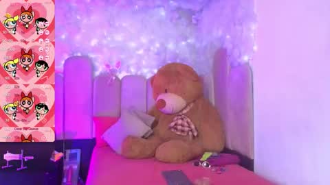 Snapshot of puca_eboony chatting on October 2025 08:17:02 PM pucca online show from October 2025 08:17:02 PM