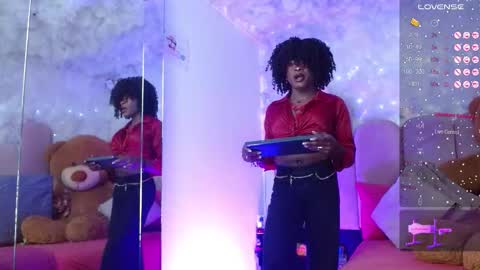 Snapshot of puca_eboony chatting on November 2025 09:03:02 PM pucca online show from November 2025 09:03:02 PM