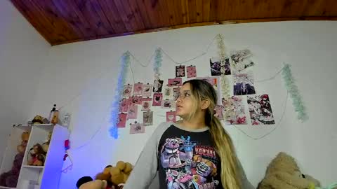 Snapshot of pucaa_ chatting on April 2026 02:31:01 AM Emma Rico model indep online show from April 2026 02:31:01 AM