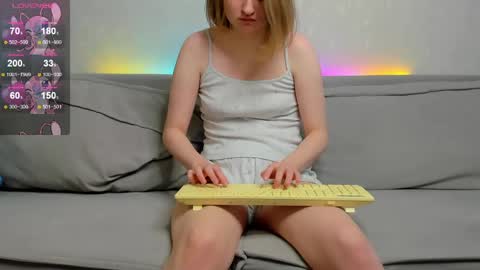 Snapshot of puddingpantie chatting on April 2026 05:38:02 PM puddingpantie online show from April 2026 05:38:02 PM