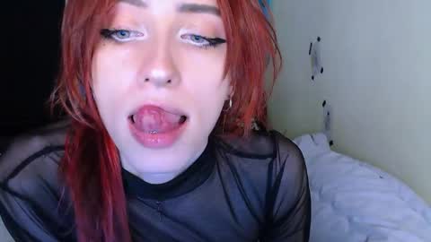Snapshot of pufpufog chatting on April 2026 05:40:02 PM EsteticHouse online show from April 2026 05:40:02 PM