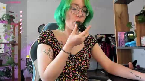 Snapshot of pumbazaebumba chatting on March 2025 10:11:01 AM Alisa lack of vitamin D online show from March 2025 10:11:01 AM