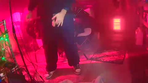 punkrunr083 online show from February 2025 07:35:01 AM