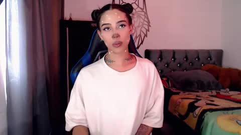 Snapshot of pupi_wolf chatting on October 2025 07:03:01 PM Cris online show from October 2025 07:03:01 PM