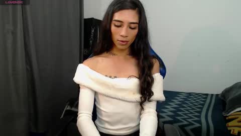 Snapshot of pupi_wolf chatting on February 2026 05:42:02 PM Cris online show from February 2026 05:42:02 PM