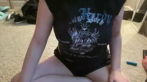 Snapshot of puppyella_ chatting on January 2026 09:09:01 PM princess ella online show from January 2026 09:09:01 PM