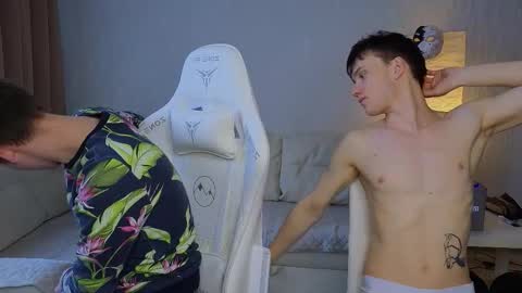 Jesse online show from September 2025 04:25:02 AM