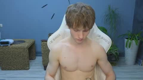 Snapshot of pupsenish chatting on April 2026 01:50:01 AM Jesse online show from April 2026 01:50:01 AM