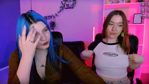 Snapshot of pure_radiance chatting on May 2026 06:58:01 PM Ask me3 online show from May 2026 06:58:01 PM