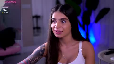 Snapshot of pureellie chatting on November 2025 04:51:01 AM Emily online show from November 2025 04:51:01 AM