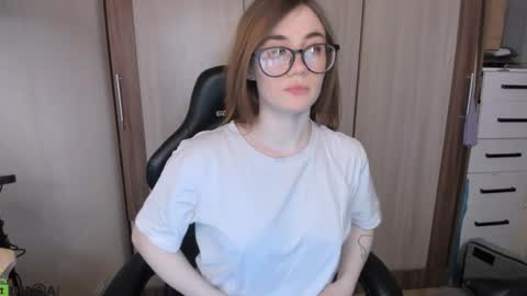 Snapshot of pureheartt chatting on January 2025 03:32:02 PM I am Mila online show from January 2025 03:32:02 PM