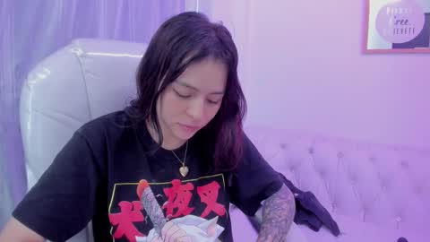 Snapshot of purple_slut_ chatting on February 2025 12:08:02 AM Anna online show from February 2025 12:08:02 AM