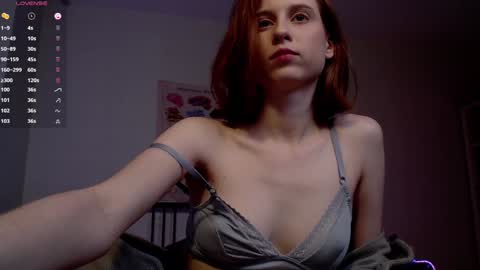 Snapshot of purplebeawer chatting on December 2024 11:57:01 PM Francine online show from December 2024 11:57:01 PM