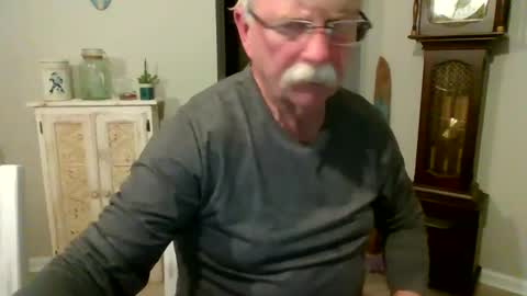 Snapshot of purpleshroom chatting on January 2025 04:37:02 AM purpleshroom online show from January 2025 04:37:02 AM