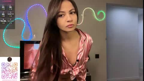 Snapshot of purrpaw chatting on December 2025 11:01:02 PM Zendaya online show from December 2025 11:01:02 PM