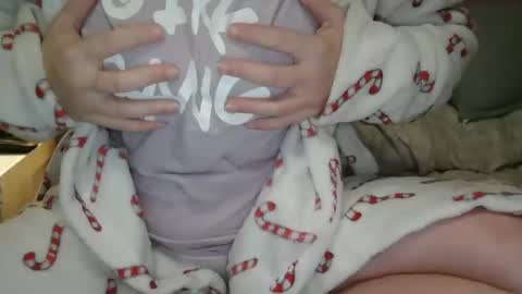 Snapshot of pussy_for_u chatting on February 2025 10:26:02 PM Lara online show from February 2025 10:26:02 PM