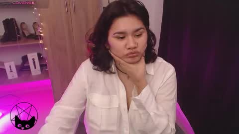 Snapshot of pussycat420_ chatting on March 2026 04:06:01 AM Mari online show from March 2026 04:06:01 AM