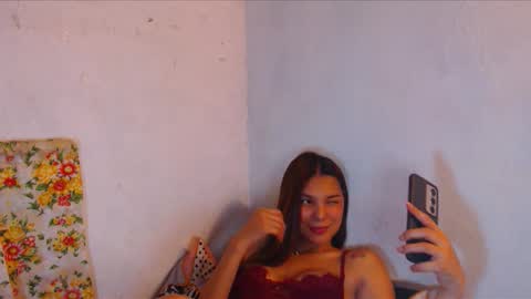 Snapshot of pussywetandwild chatting on April 2026 01:38:01 PM LHARA online show from April 2026 01:38:01 PM