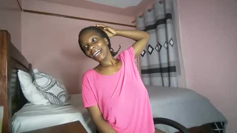 Ivy a little girl full of dreams....be my best online show from September 2025 07:16:01 PM