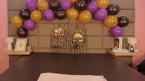 Snapshot of qeen_blackk chatting on October 2025 10:44:02 PM Shekoni Schedule 700 - 1400 gtm-5 online show from October 2025 10:44:02 PM