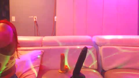 Snapshot of qmaspues69 chatting on January 2025 04:12:01 AM Mistress online show from January 2025 04:12:01 AM