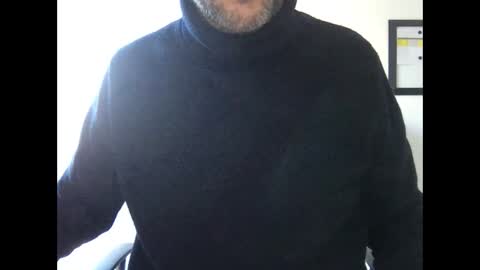 Snapshot of qsx9 chatting on December 2024 02:27:01 PM Quentin online show from December 2024 02:27:01 PM