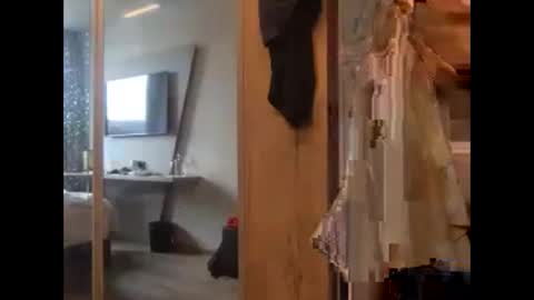 Snapshot of qsx9 chatting on October 2025 10:26:02 AM Quentin online show from October 2025 10:26:02 AM