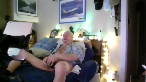 Snapshot of quantumorator chatting on February 2026 08:03:02 AM Quantum Orator online show from February 2026 08:03:02 AM