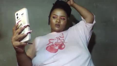 queen2302 online show from May 2026 04:56:02 PM