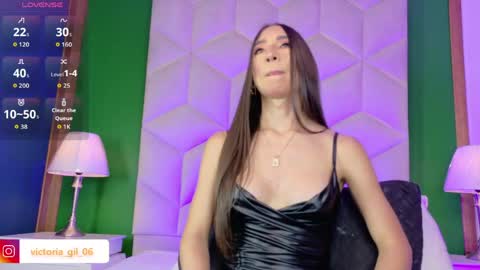Queen Violet online show from May 2026 07:22:02 PM