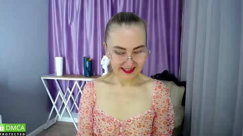 Snapshot of queen_a_n_i chatting on December 2024 09:55:02 AM A N I Ill be here on December 1st online show from December 2024 09:55:02 AM