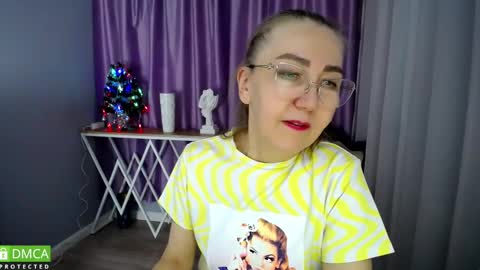 Snapshot of queen_a_n_i chatting on December 2024 12:11:02 PM A N I Ill be here on December 1st online show from December 2024 12:11:02 PM